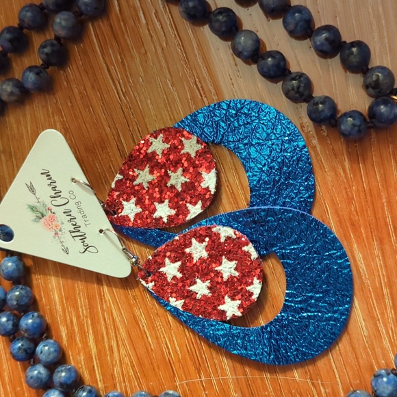 Brand New earrings and necklace - Picture 2 of 4